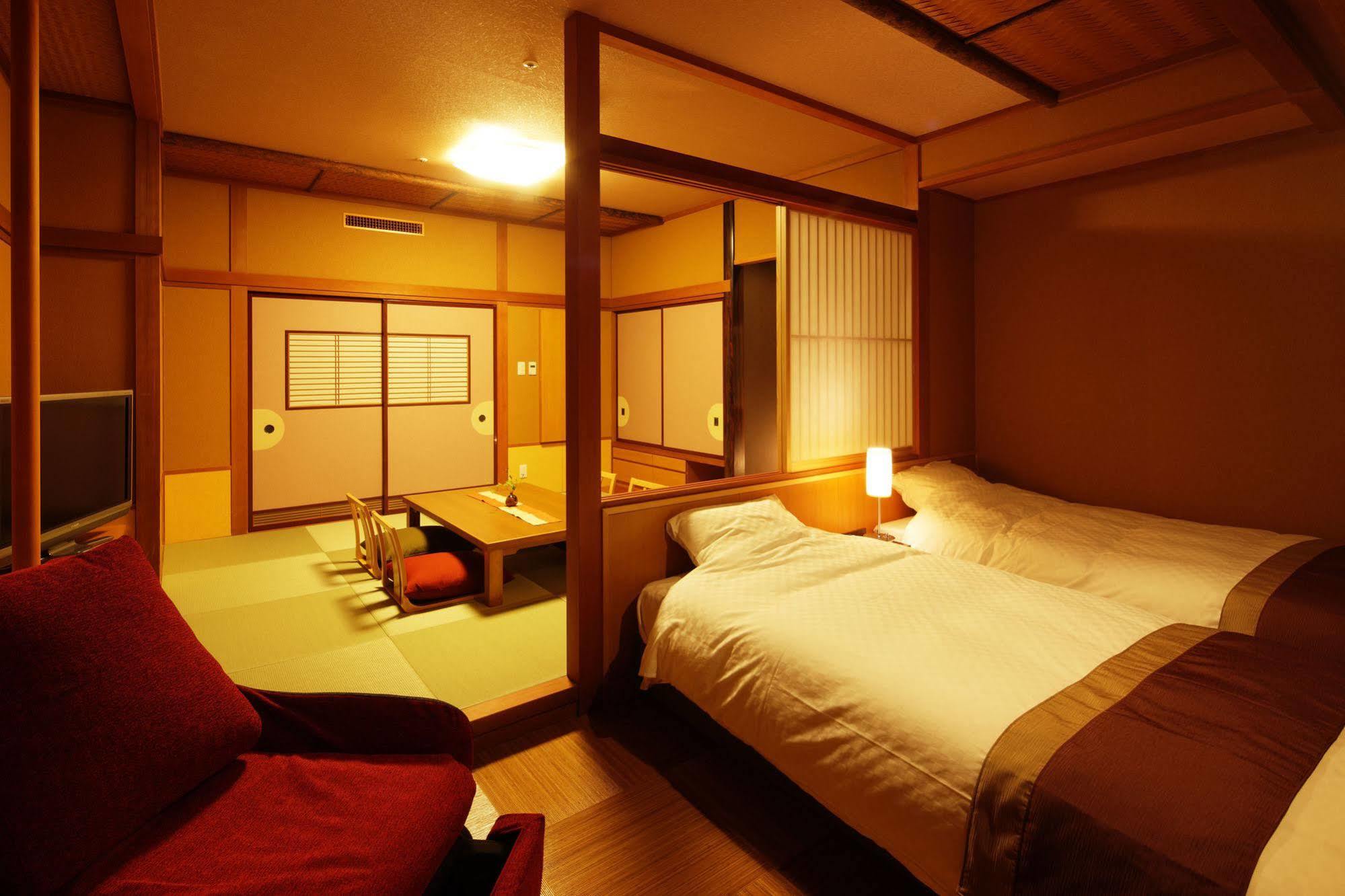 Kintarou Onsen Hotel Uozu Екстериор снимка