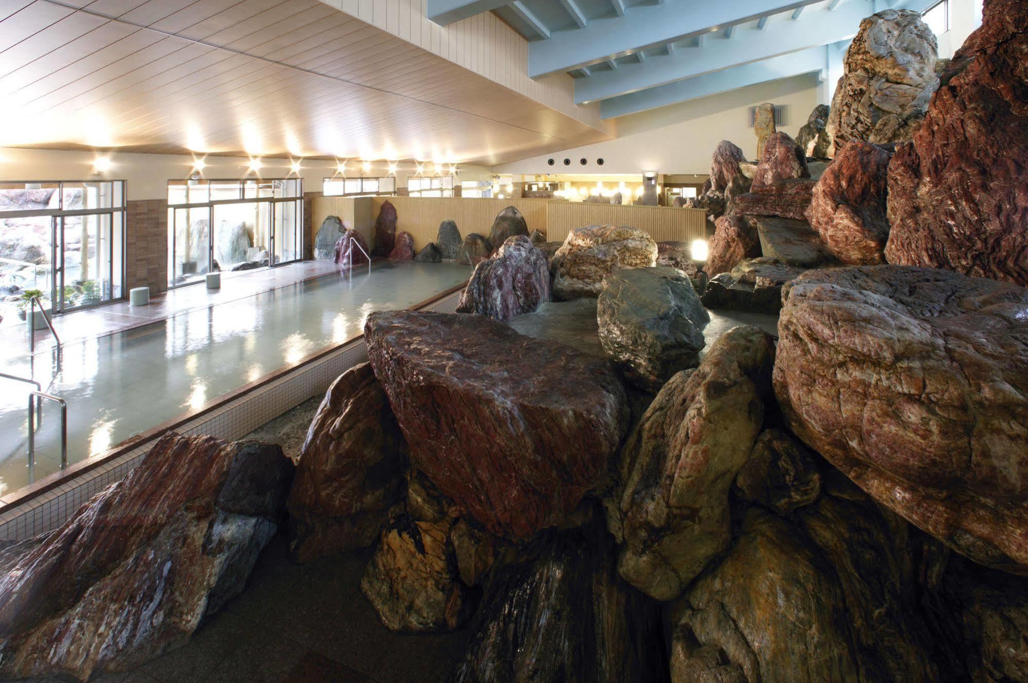 Kintarou Onsen Hotel Uozu Екстериор снимка